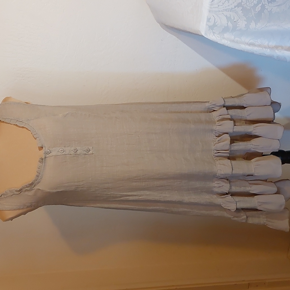 COCO & CARMEN light weight  dress. Pale brown. Size L. Pre-owned like new.